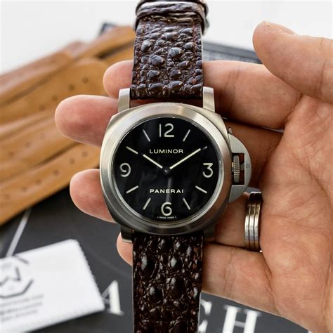 welche stegbreite hat das armband für die panerai pam 176|Panerai Luminor Base PAM 176 Review .